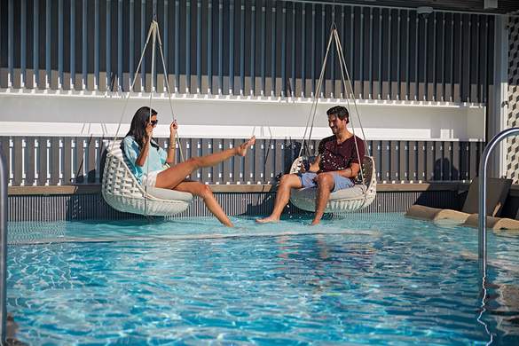 Celebrity Cruises - Celebrity Edge The Retreat Sundeck _3_.jpg